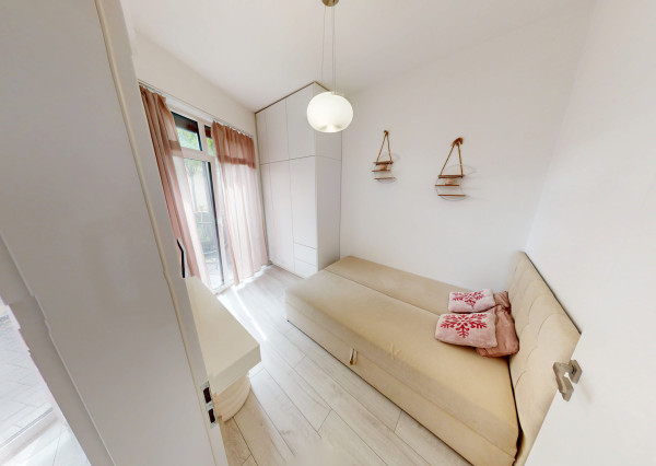 PREDAJ | Štýlový 2-izbový byt s veľkou terasou a parkovaním – Pekné Pole