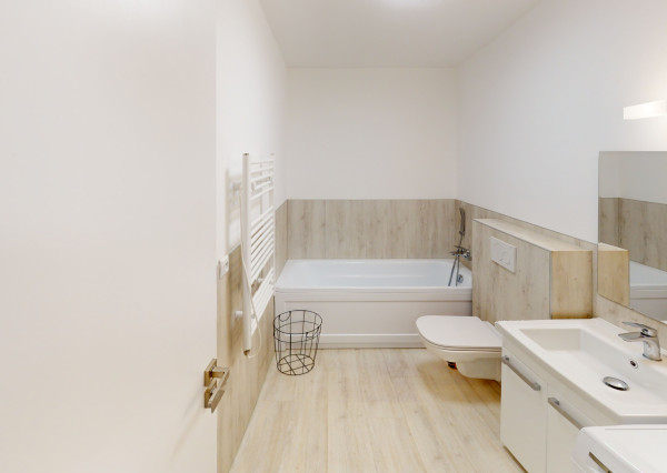 PREDAJ | Štýlový 2-izbový byt s veľkou terasou a parkovaním – Pekné Pole