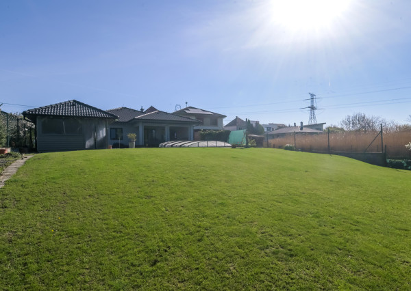 4-izb. rodinný dom Malženice: Nízkoenergetický komfort s bazénom