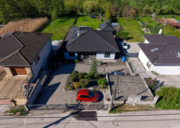 4-izb. rodinný dom Malženice: Nízkoenergetický komfort s bazénom