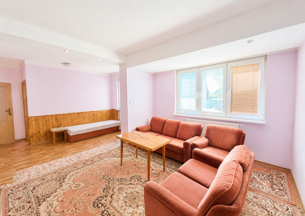 🏡NA PREDAJ-INVESTIČNÁ NEHNUTEĽNOSŤ S FUNGUJÚCIM PRENÁJMOM, Trebatice