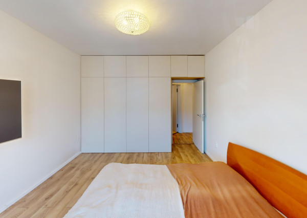 MODERNÝ 2-IZBOVÝ BYT S BALKÓNOM – NASŤAHUJTE SA BEZ INVESTÍCIÍ 🔑✨