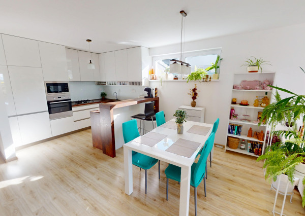 EXKLUZÍVNE!!! Na Predaj RD s prístreškom - Trnava, Williama Schiffera, 136m2, Kamenný mlyn, pozemok 447m2