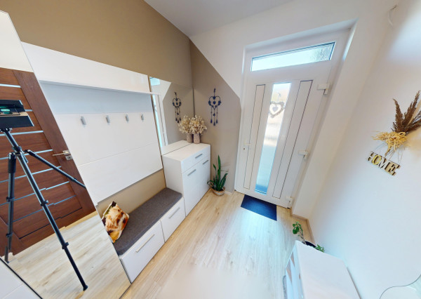 EXKLUZÍVNE!!! Na Predaj RD s prístreškom - Trnava, Williama Schiffera, 136m2, Kamenný mlyn, pozemok 447m2