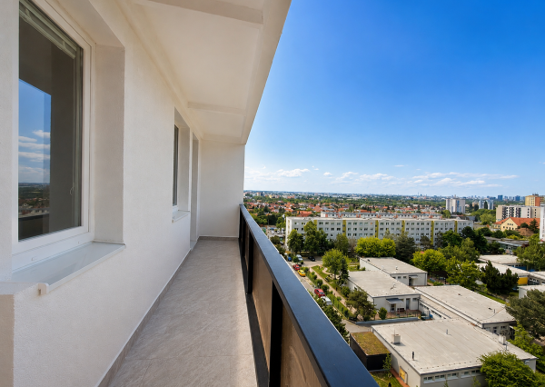 3-izbový byt s balkónom a výhľadom na Bratislavu - Rača