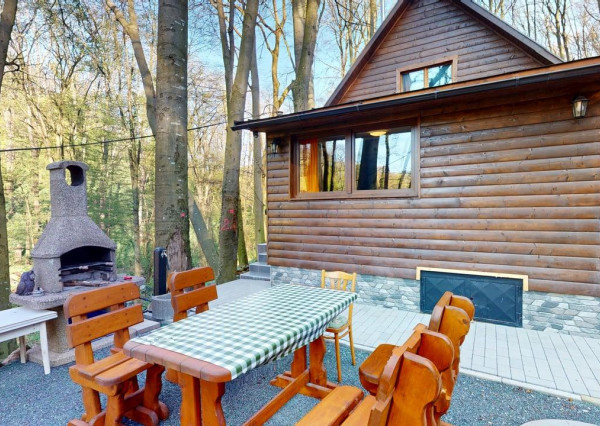 EXKLUZÍVNE !! REKREAČNÁ CHATA, úžitková plocha 70m2, celoročne obývateľná, JAHODNÍK, k.ú LOŠONEC, kompletná rekonštrukcia, 3D obhliadka