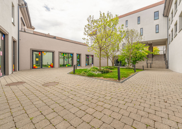 KRÁSNE PRIESTORY, výmera 162,22m2, reštaurácia-bar(alebo iné využitie)  Trnava, ul. Štefánikova