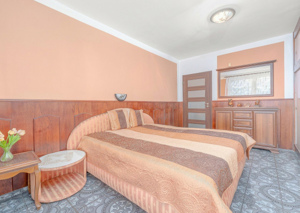 VEĽKÝ  3i byt, výmera až 84m2, balkón, + 20m2 pivnica, tichá lok. plná zelene, Piešťany.