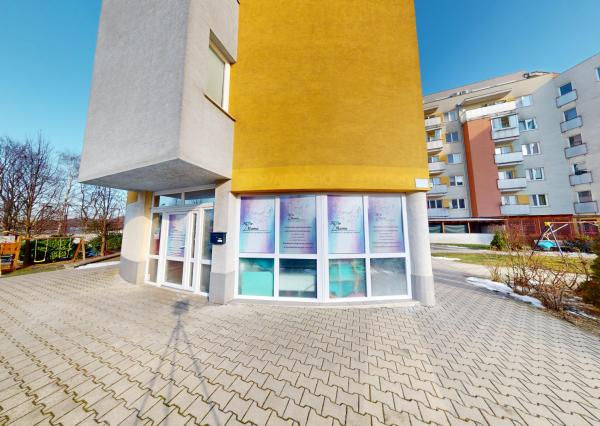 Na Predaj Obchodný/Nebytový priestor - Trnava, 60m2, Koniarekova