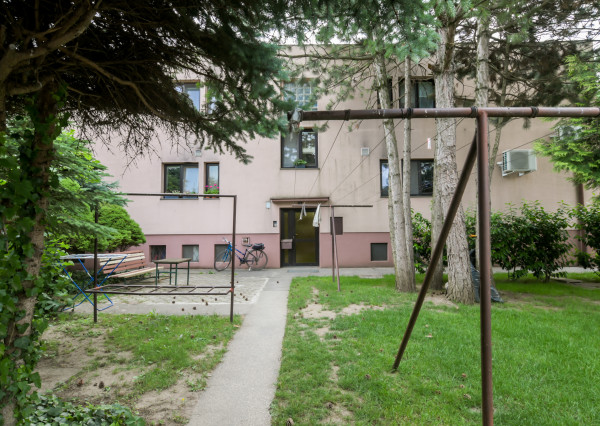 IBA U NÁS! Na predaj 4 izbový byt v obci Križovany nad Dudváhom  s garážou.