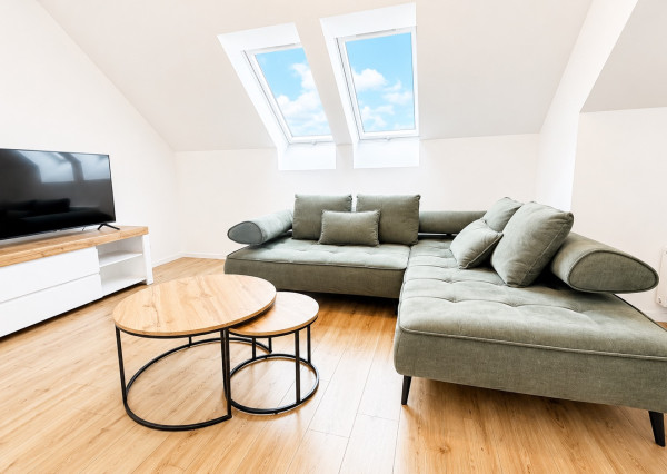 Moderný 2-izbový byt s balkónom a parkovacím miestom v lokalite Zavar