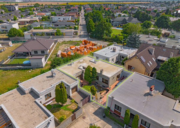 4-izbový rodinný dom na predaj, Trnava – Kopánka (Pekné pole), zariadený, s átriom a terasou
