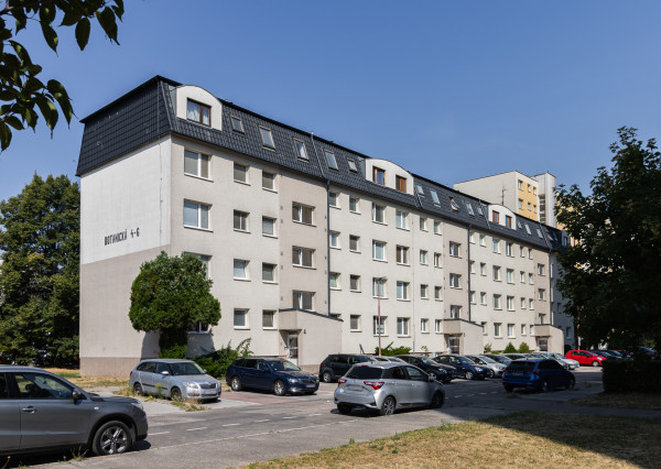 Svetlý 2-izbový byt po rekonštrukcii v obľúbenej lokalite Trnavy