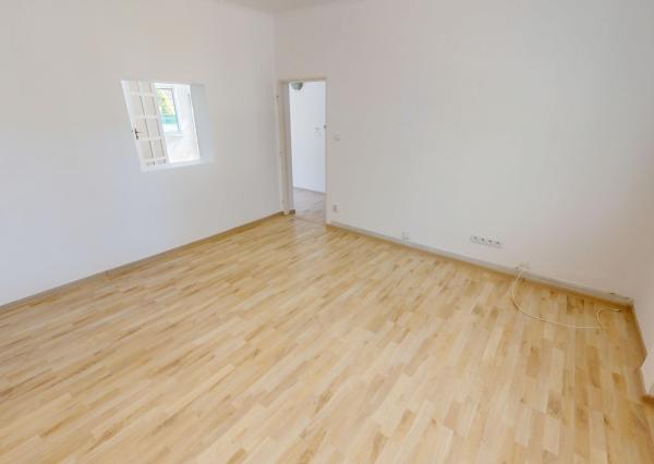 Na prenájom RD, lokalita Kopánka, ul. Jána Hlubíka, pozemok 258m2, úžitková plocha 120m2, pivnica, 3D obhliadka