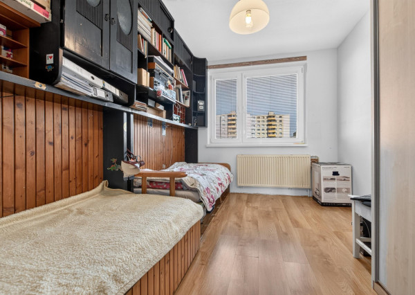 Exkluzívne!! NA PREDAJ 3izb. BYT, 70m2, Devínska Nová Ves,  čiastočná rekonštrukcia, 3D