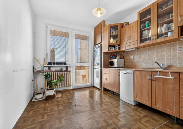 Exkluzívne!! NA PREDAJ 3izb. BYT, 70m2, Devínska Nová Ves,  čiastočná rekonštrukcia, 3D