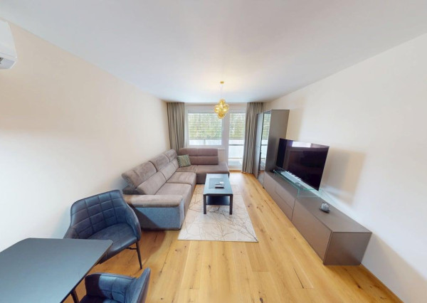 KOMPLETNE ZREKONŠTRUOVANÝ 2 izb. byt, výmera 52,77m2, loggia, ul. G. Goliána