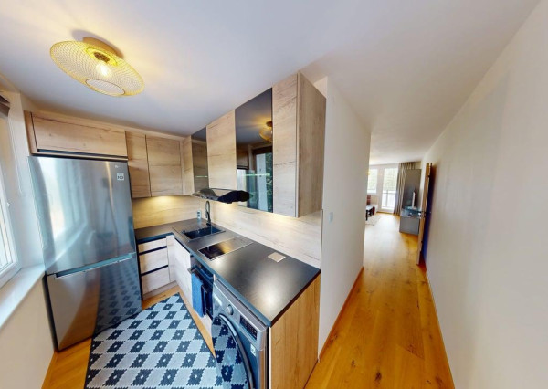 KOMPLETNE ZREKONŠTRUOVANÝ 2 izb. byt, výmera 52,77m2, loggia, ul. G. Goliána