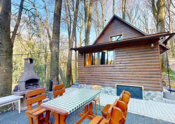 EXKLUZÍVNE !! REKREAČNÁ CHATA, úžitková plocha 70m2, celoročne obývateľná, JAHODNÍK, k.ú LOŠONEC, kompletná rekonštrukcia, 3D obhliadka