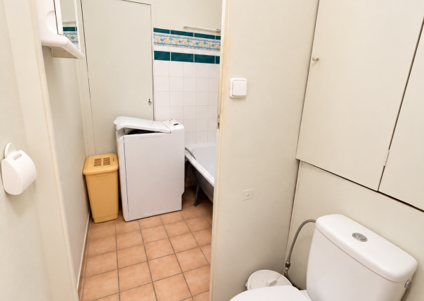 Na predaj garsónka s balkónom v obľúbenej lokalite Prednádražie