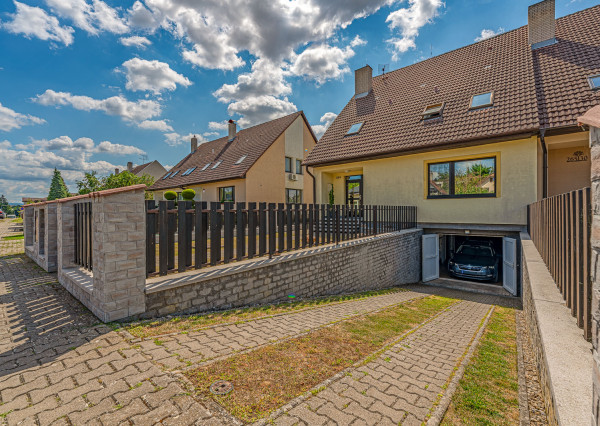 5-izbový rodinný dom 180 m² | pozemok 587 m², garáž a veľká povala | Bzince pod Javorinou