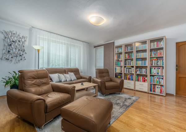 5-izbový rodinný dom 180 m² | pozemok 587 m², garáž a veľká povala | Bzince pod Javorinou