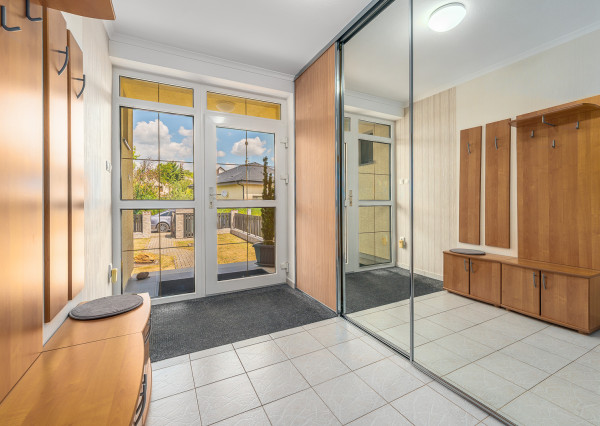 5-izbový rodinný dom 180 m² | pozemok 587 m², garáž a veľká povala | Bzince pod Javorinou