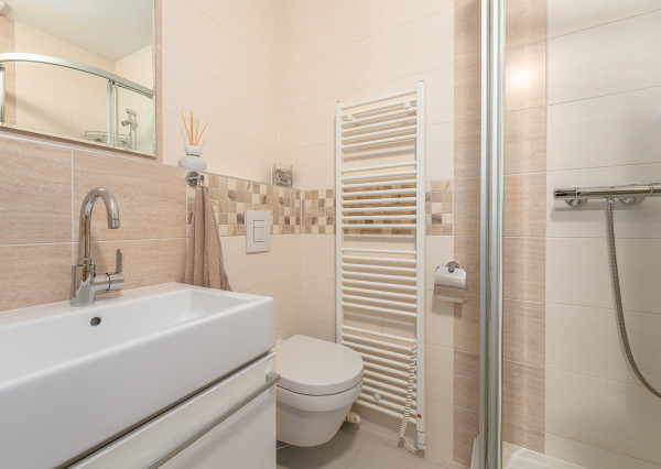 5-izbový rodinný dom 180 m² | pozemok 587 m², garáž a veľká povala | Bzince pod Javorinou