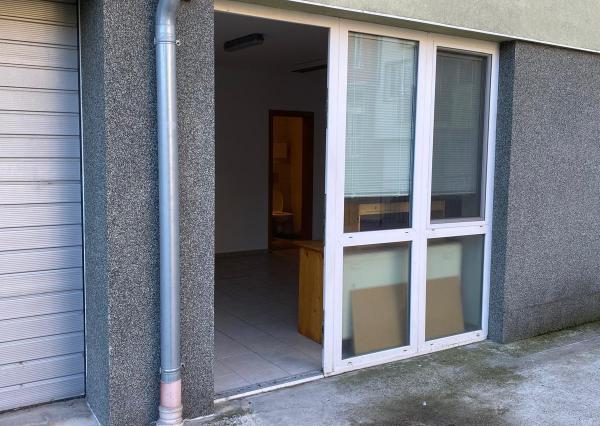HOTOVÝ NEBYTOVÝ PRIESTOR NA PREDAJ – PODNIKANIE MÔŽETE SPUSTIŤ IHNEĎ
