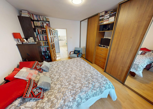 Investičná príležitosť!!! Na predaj 2. izbový byt 50m2 s veľkou pivnicou a parkovaním vo dvore, super lokalita, ul.  Jána Hajdóczyho