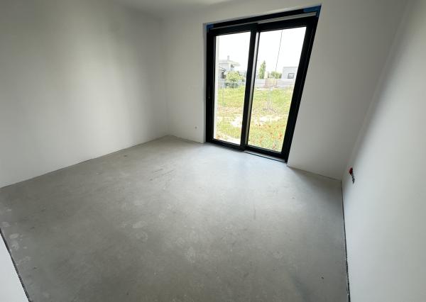 Moderná novostavba RD, pozemok 600m2, zastavaná plocha 179m2, garáž