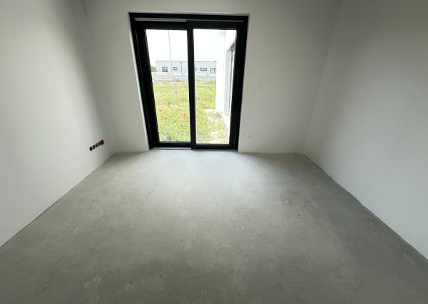 Moderná novostavba RD, pozemok 600m2, zastavaná plocha 179m2, garáž