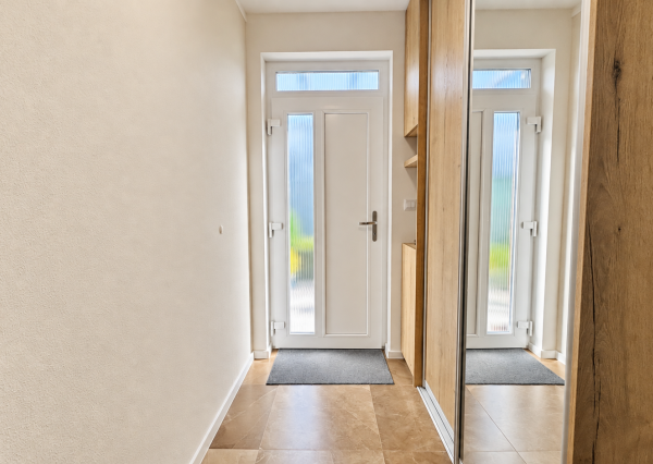 BÝVANIE BEZ ĎALŠÍCH INVESTÍCIÍ | 4-izbový dom, garáž, terasa | SENEC GARDENS