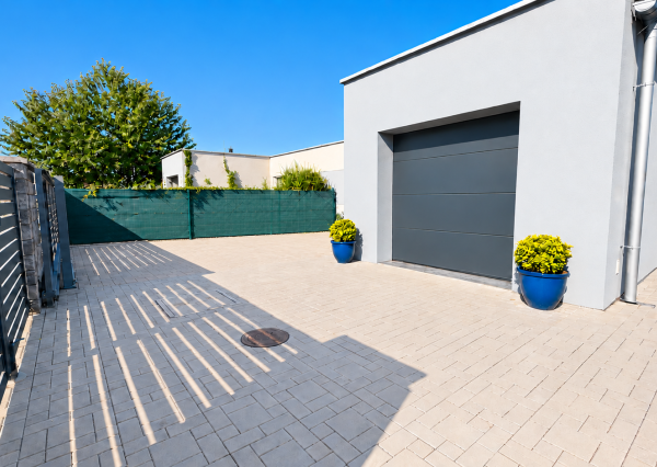 BÝVANIE BEZ ĎALŠÍCH INVESTÍCIÍ | 4-izbový dom, garáž, terasa | SENEC GARDENS