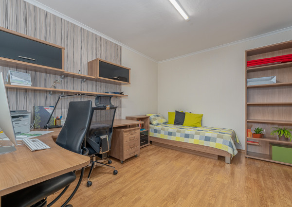 5-izbový rodinný dom 180 m² | pozemok 587 m², garáž a veľká povala | Bzince pod Javorinou