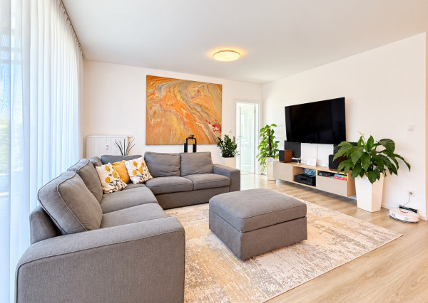 4-izbový byt, 115 m² + 348 m² pozemok, 2 terasy, 3 parkovacie miesta – Opoj