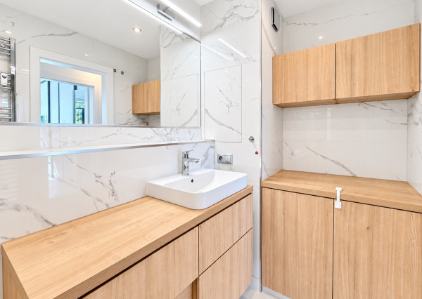 4-izbový byt, 115 m² + 348 m² pozemok, 2 terasy, 3 parkovacie miesta – Opoj