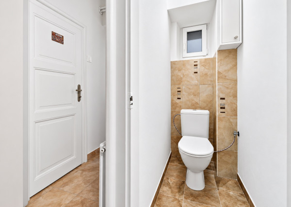 3-IZBOVÝ BYT 90 m² PRI MEDICKEJ ZÁHRADE | BALKÓN | PRIPRAVOVANÝ VÝŤAH