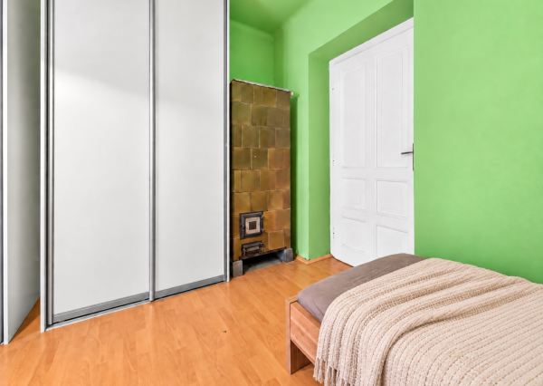 3-IZBOVÝ BYT 90 m² PRI MEDICKEJ ZÁHRADE | BALKÓN | PRIPRAVOVANÝ VÝŤAH