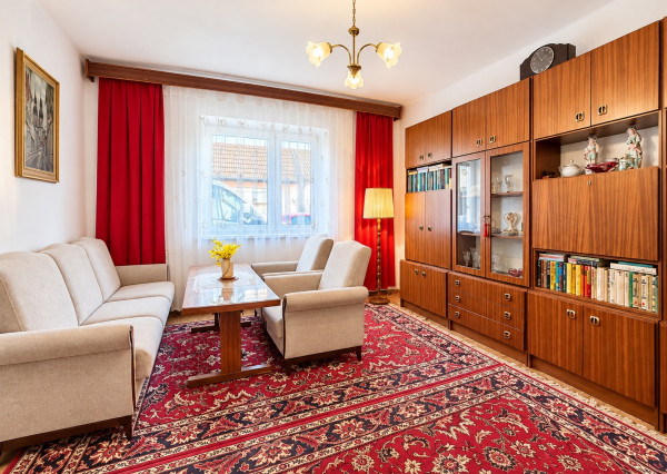 Rodinný dom na výbornej adrese | Trnava – Školská ulica | Pozemok 348 m²