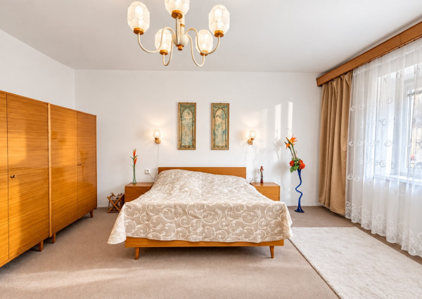 Rodinný dom na výbornej adrese | Trnava – Školská ulica | Pozemok 348 m²