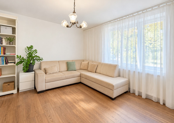 ŠTUDENTSKÁ UL. | Veľký 2i byt 59 m² + 10 m² pivnica