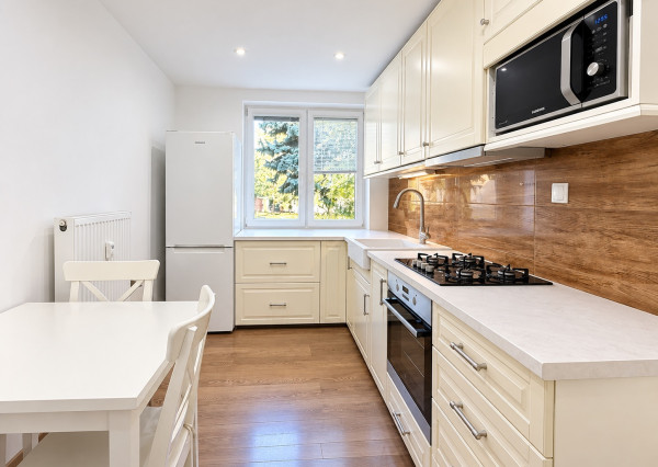ŠTUDENTSKÁ UL. | Veľký 2i byt 59 m² + 10 m² pivnica