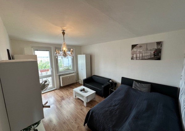 ,,ÚSPEŠNÝ predaj ,,  3i byt s balkónom, Hospodárska