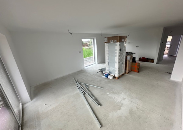 Predaj moderného rodinného domu v obci Červeník