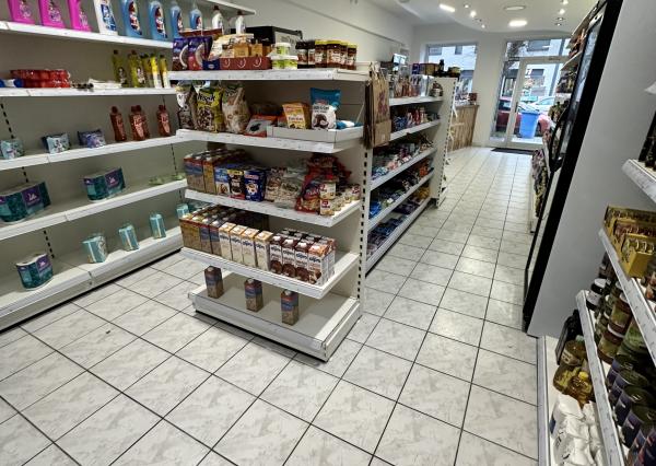 🟢 ODSTÚPENIE PREVÁDZKY | Kompletne vybavené potraviny v centre Trnavy