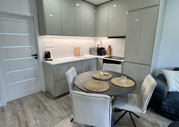 🚨 3-IZBOVÝ BYT NA PRENÁJOM V TRNAVE | HOSPODÁRSKA ULICA | 51 m² | KOMPLETNE ZREKONŠTRUOVANÝ A ZARIADENÝ 🚨