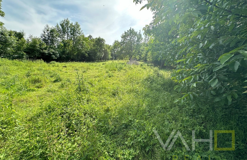 VAHOrealˇ EXKLUZÍVNE NA PREDAJ POZEMOK 3923m2, DOLNÝ LOPAŠOV