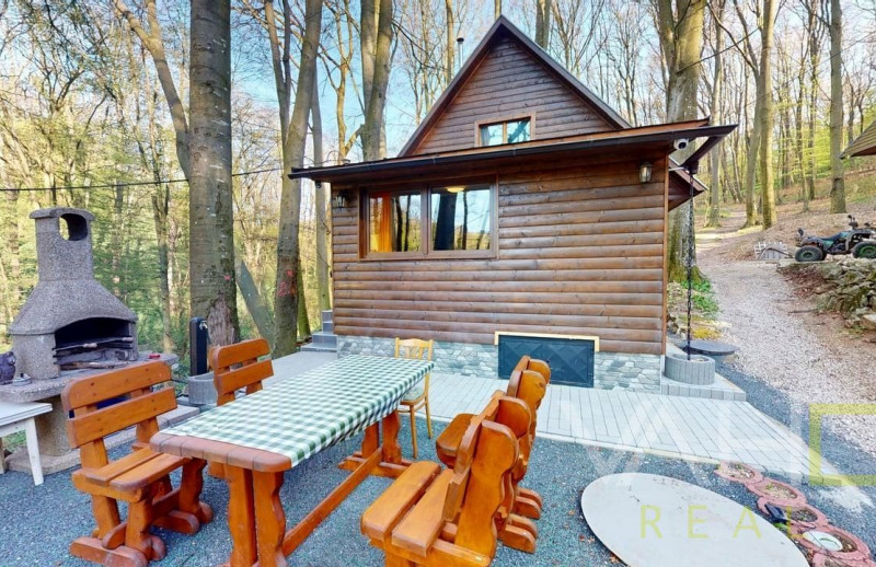 VAHOreal* EXKLUZÍVNE!! REKREAČNÁ CHATA, úžitková plocha 70m2, celoročne obývateľná, JAHODNÍK, k.ú LOŠONEC, kompletná rekonštrukcia, 3D obhliadka