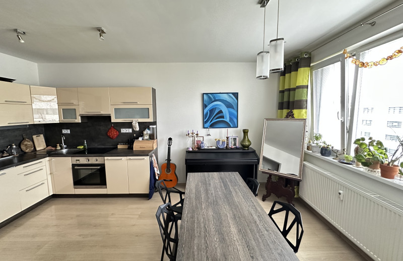 PRIESTRANÝ 2 izb. byt s parkovaním v NOVOSTAVBE, Arboria